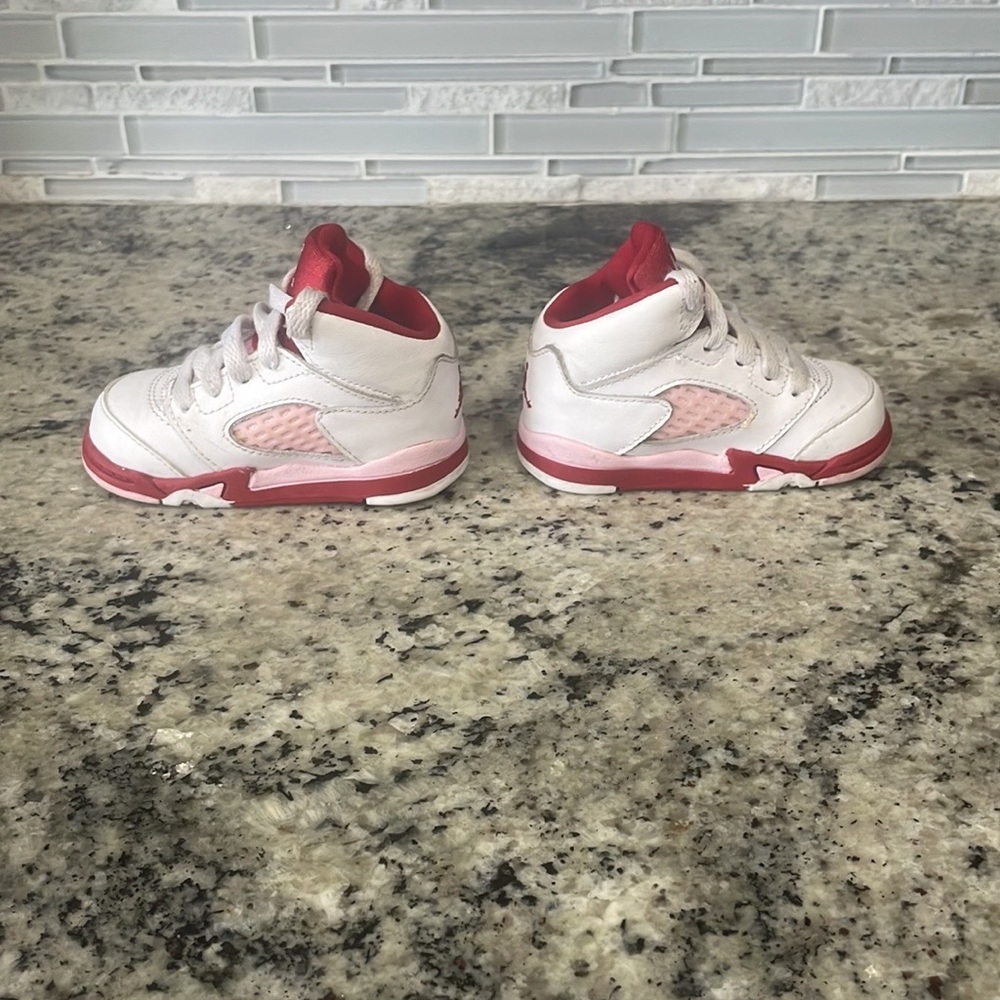 Infant Retro 5 Jordan Shoes - Picture 6 of 7